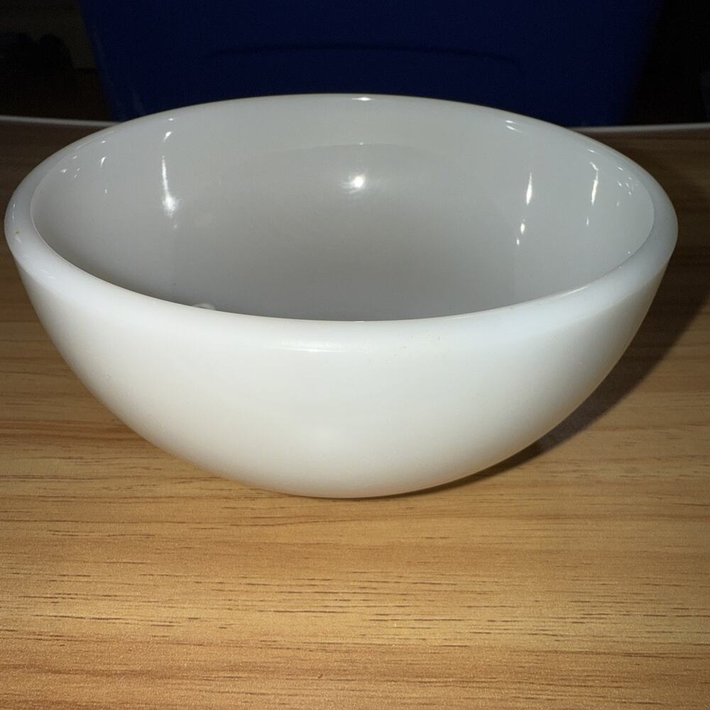 ANCHOR HOCKING BOWL - WHITE MILK GLASS - 4 3/4 Inches